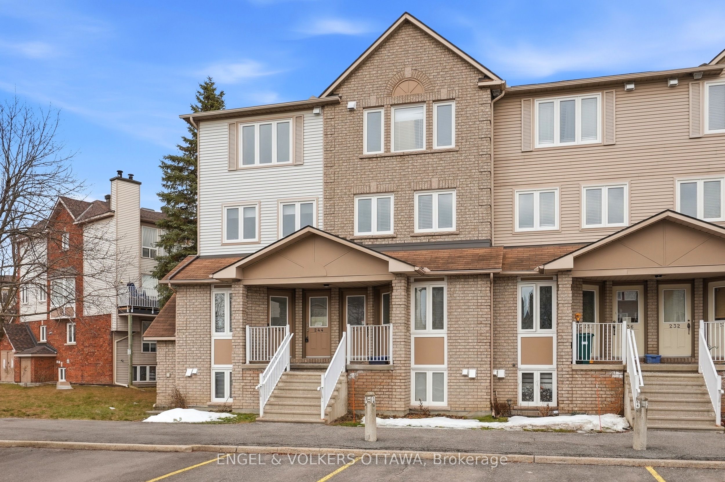 Additional image 2 of 40-244 Briston Private, Ottawa, ON, K1G 5P9