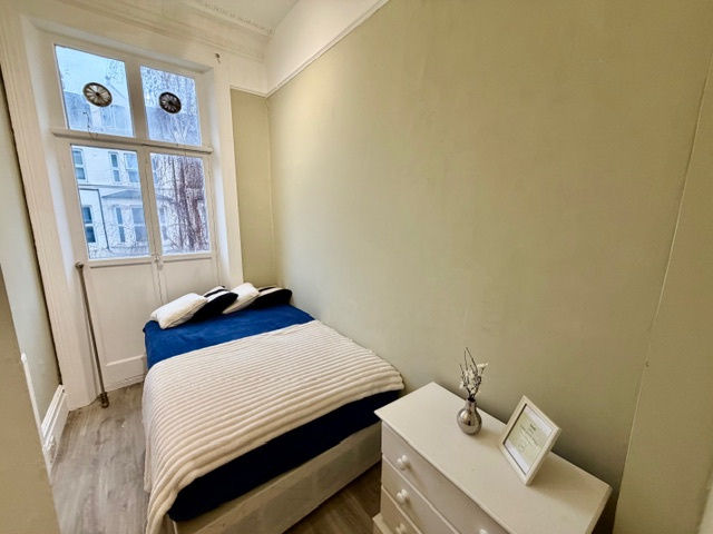 Additional image 2 of 1 Bed Flat, Matheson Road, W14, N1 7GU