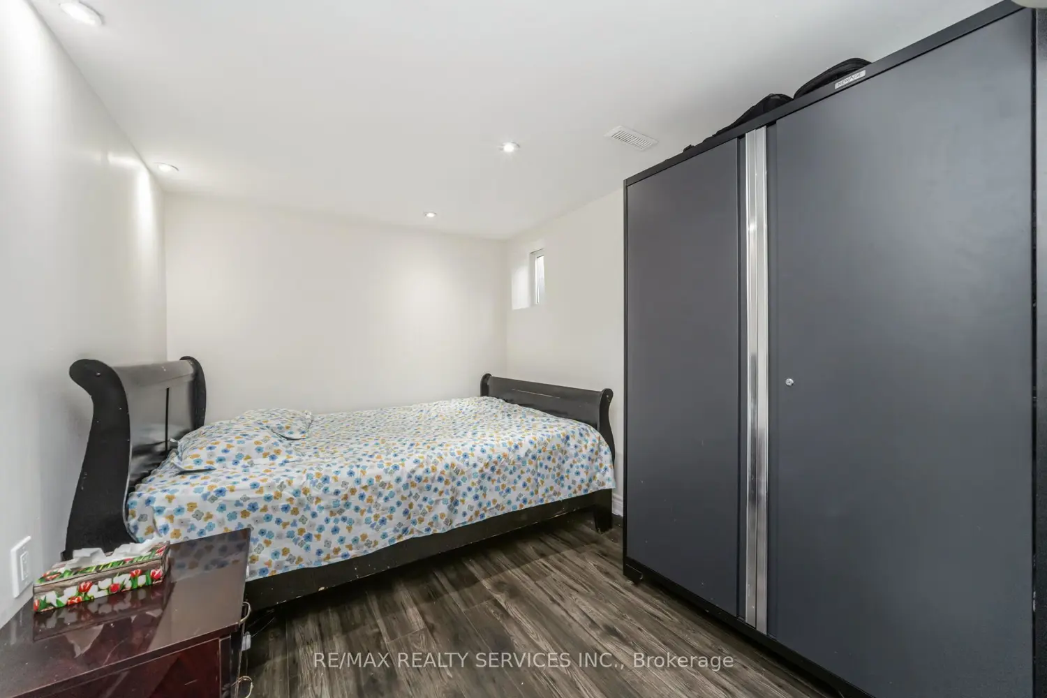 Additional image 13 of 11 Juliette Square