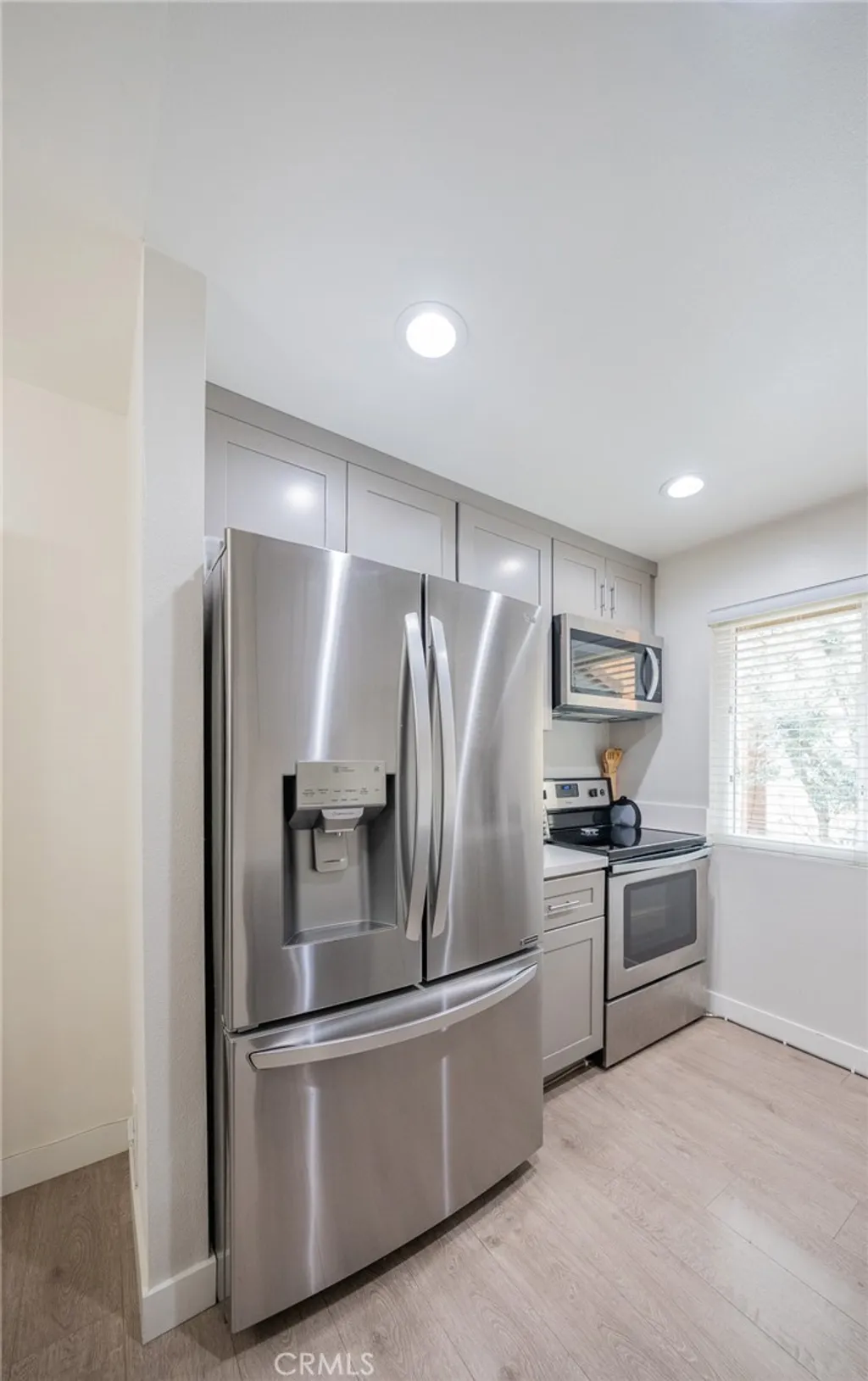 Additional image 10 of 15425 Sherman Way Unit 241, Van Nuys, CA 91406