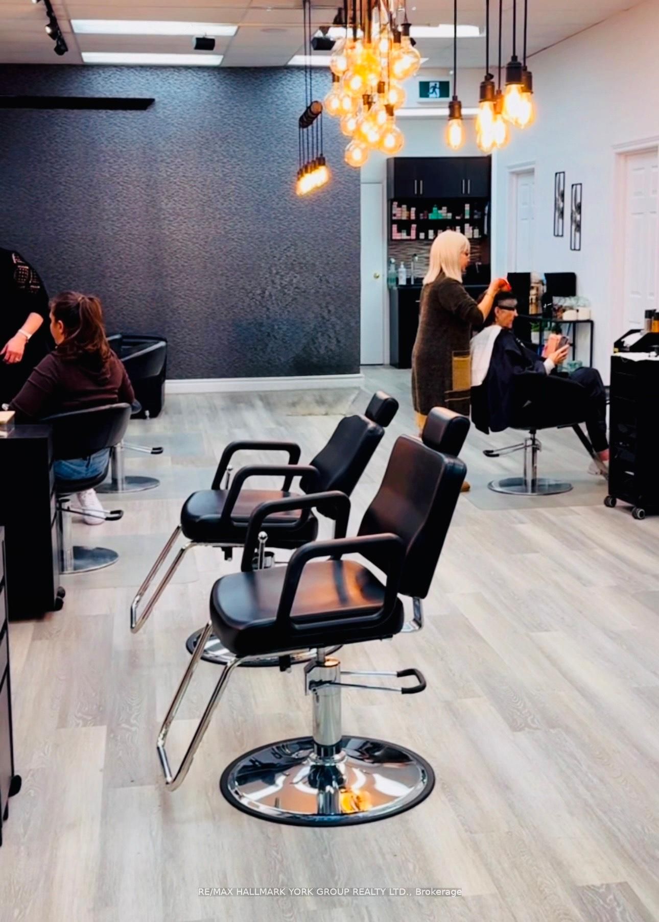 Additional image 3 of 5-Chair#1-17335 Yonge Street, Newmarket, ON, L3Y 8Z2