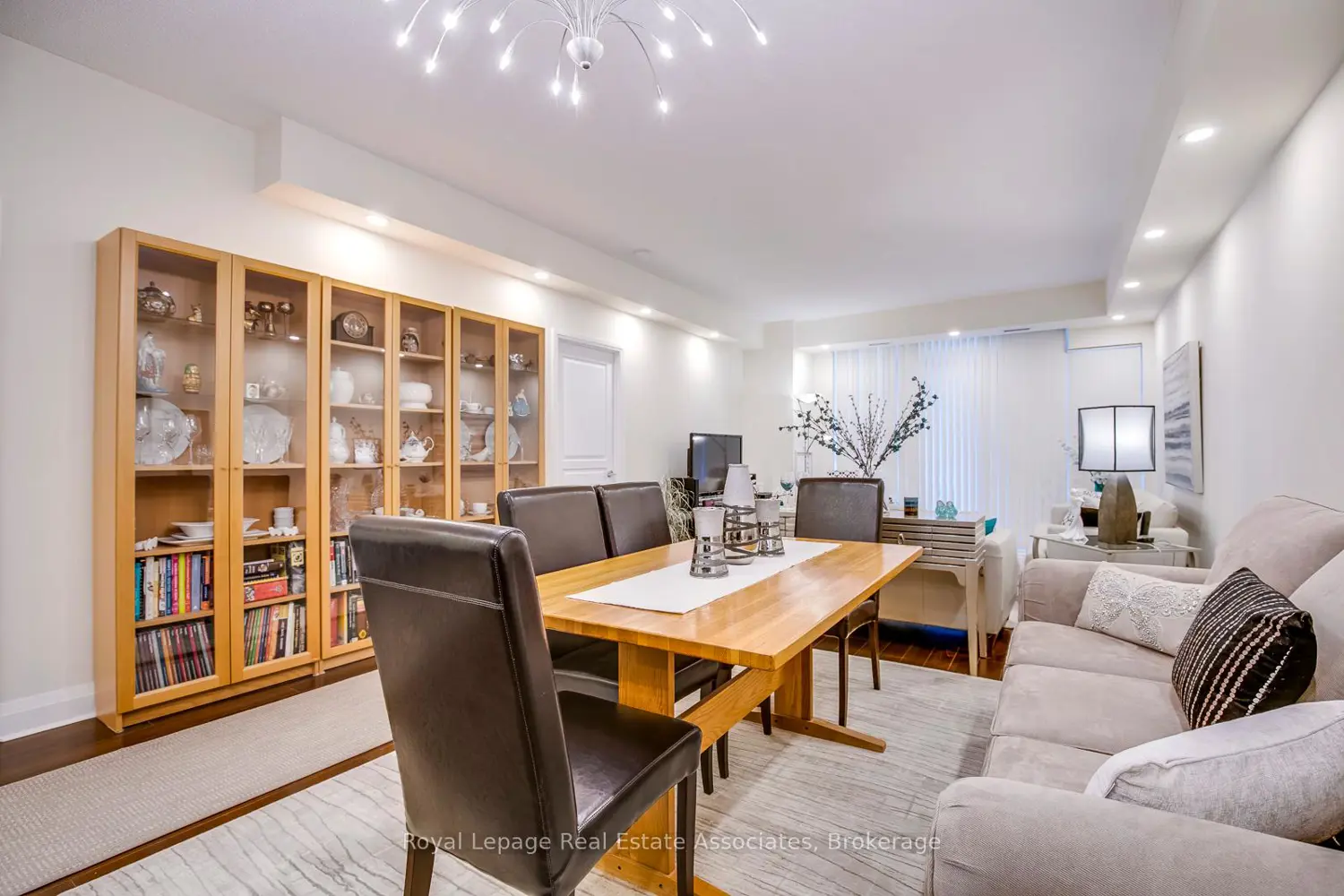 Additional image 12 of 1 Hurontario Street 308