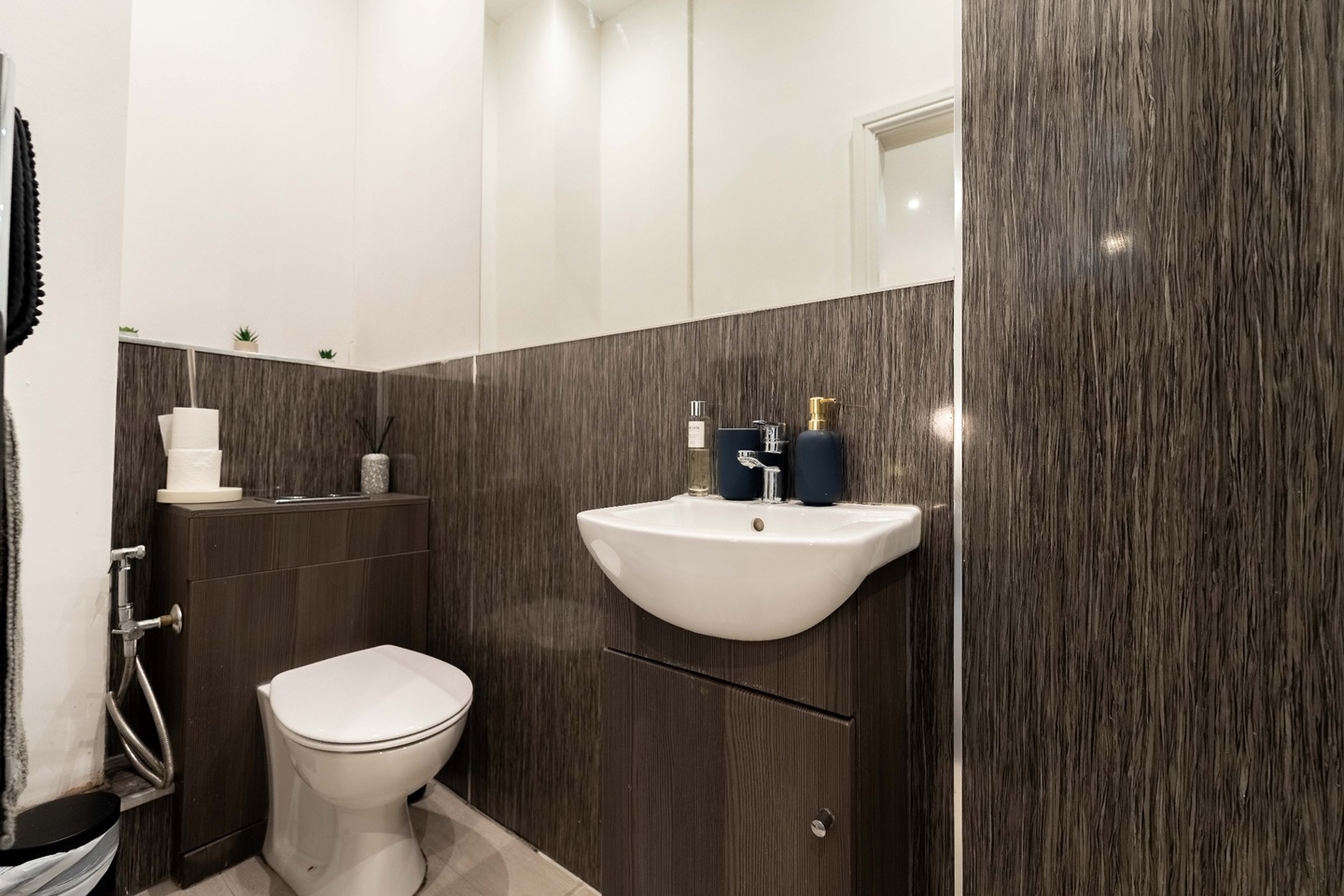 Additional image 45 of 2 Bed Flat, Blenheim Terrace, LS2, N1 7GU