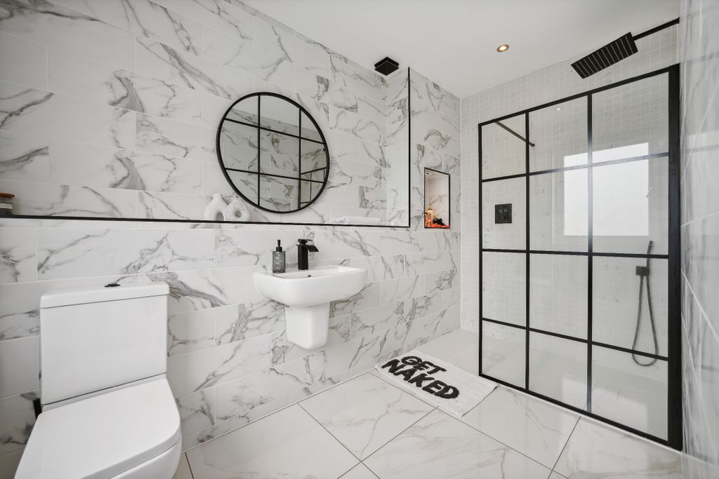 Additional image 24 of 4 bed detached house for saleClyde Grove, Crossford, Carluke ML8