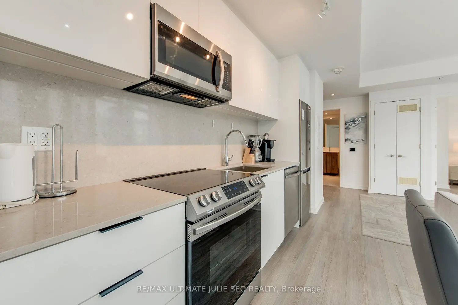 Additional image 11 of 50 Power Street 713