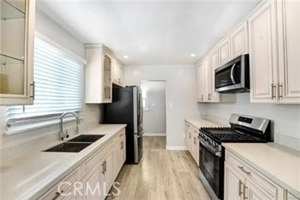 Additional image 8 of 7454 Gaviota, Van Nuys, CA 91406