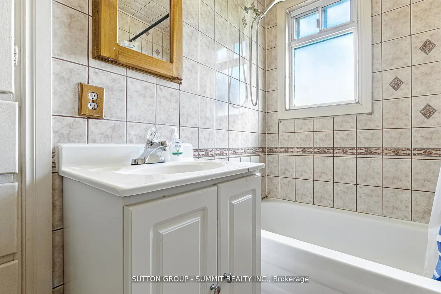 Additional image 6 of 8555 Heritage Road