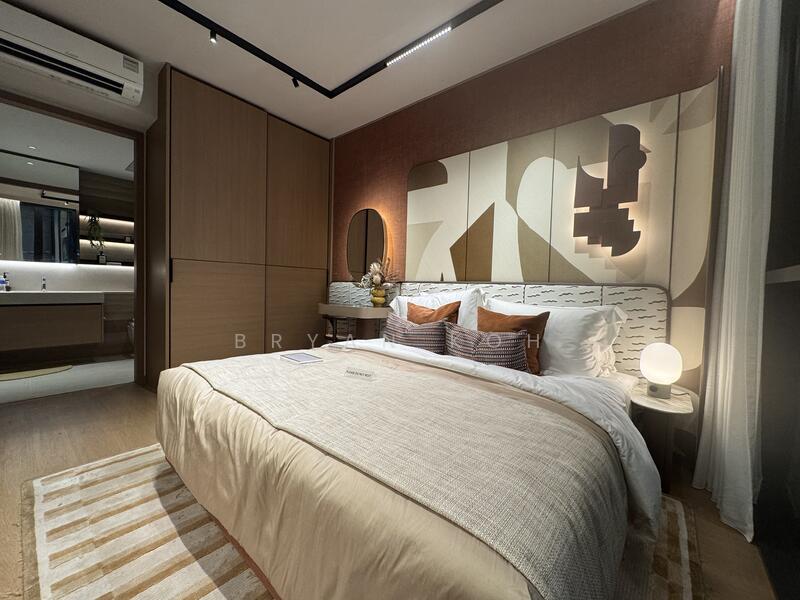 Additional image 8 of 2 Holland Village Way