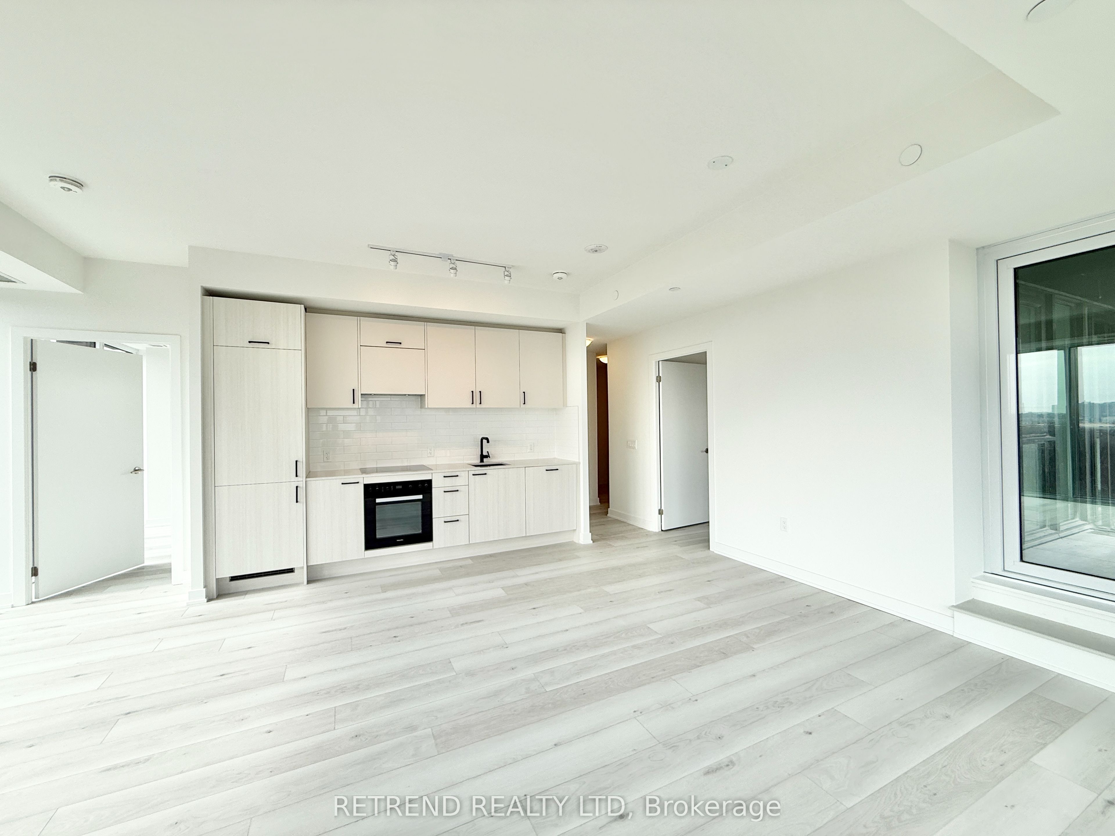 Additional image 4 of 609-5 Quarrington Lane, Toronto, ON, M3C 0S5