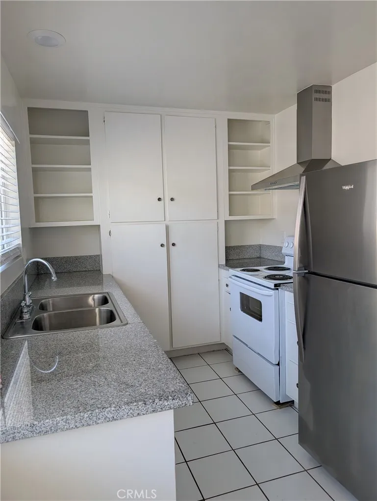 Additional image 26 of 665 W Altadena Dr Unit 26, Altadena, CA 91001