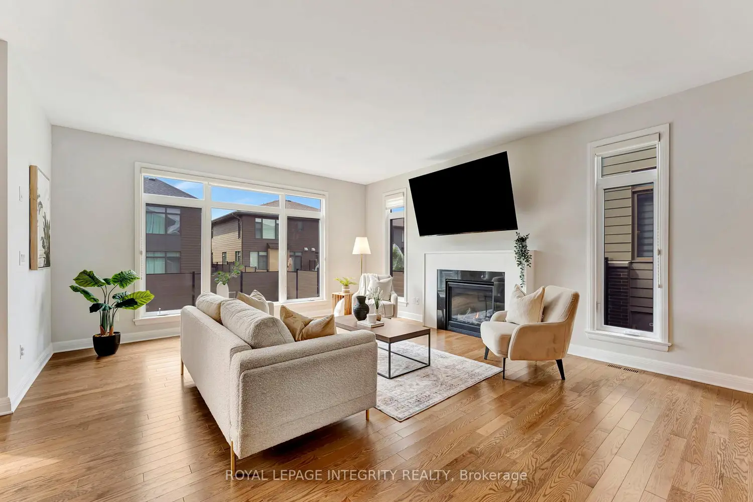 Additional image 2 of 885 Moses Tennisco Street