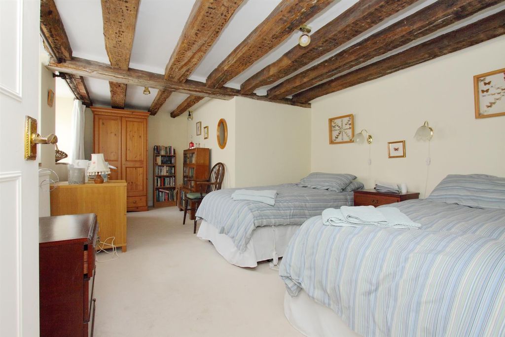 Additional image 11 of 2 bed flat for saleThe Close, Salisbury SP1