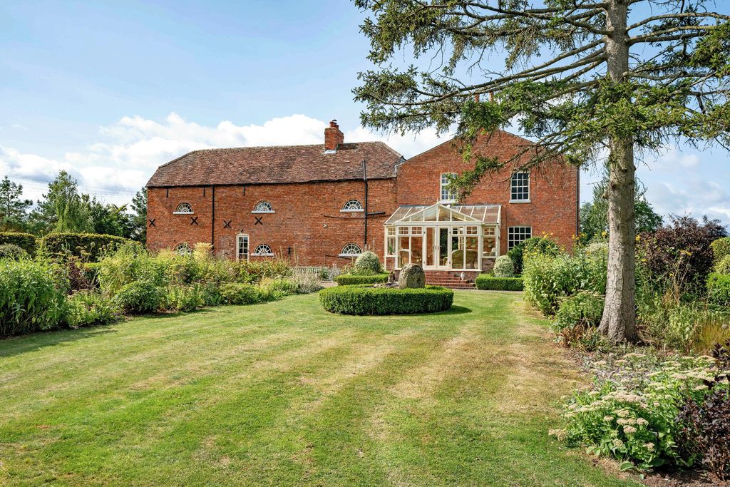 Additional image 44 of 8 bed detached house for saleFrenchlands Lane, Lower Broadheath, Worcester WR2