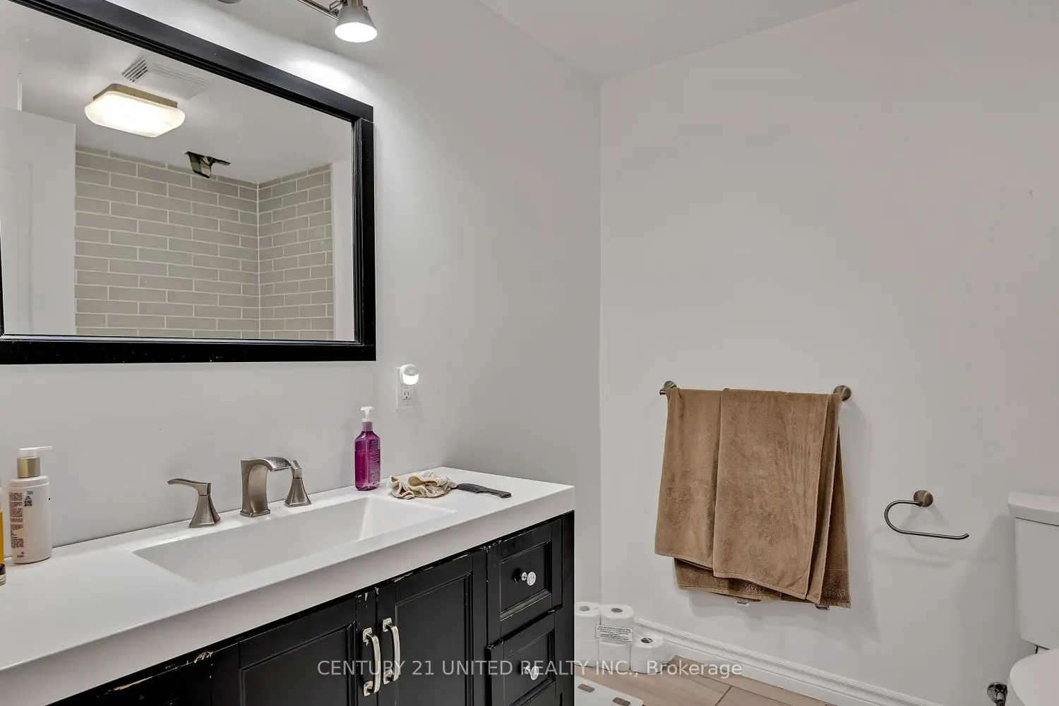 Additional image 17 of 194 Bowen Drive