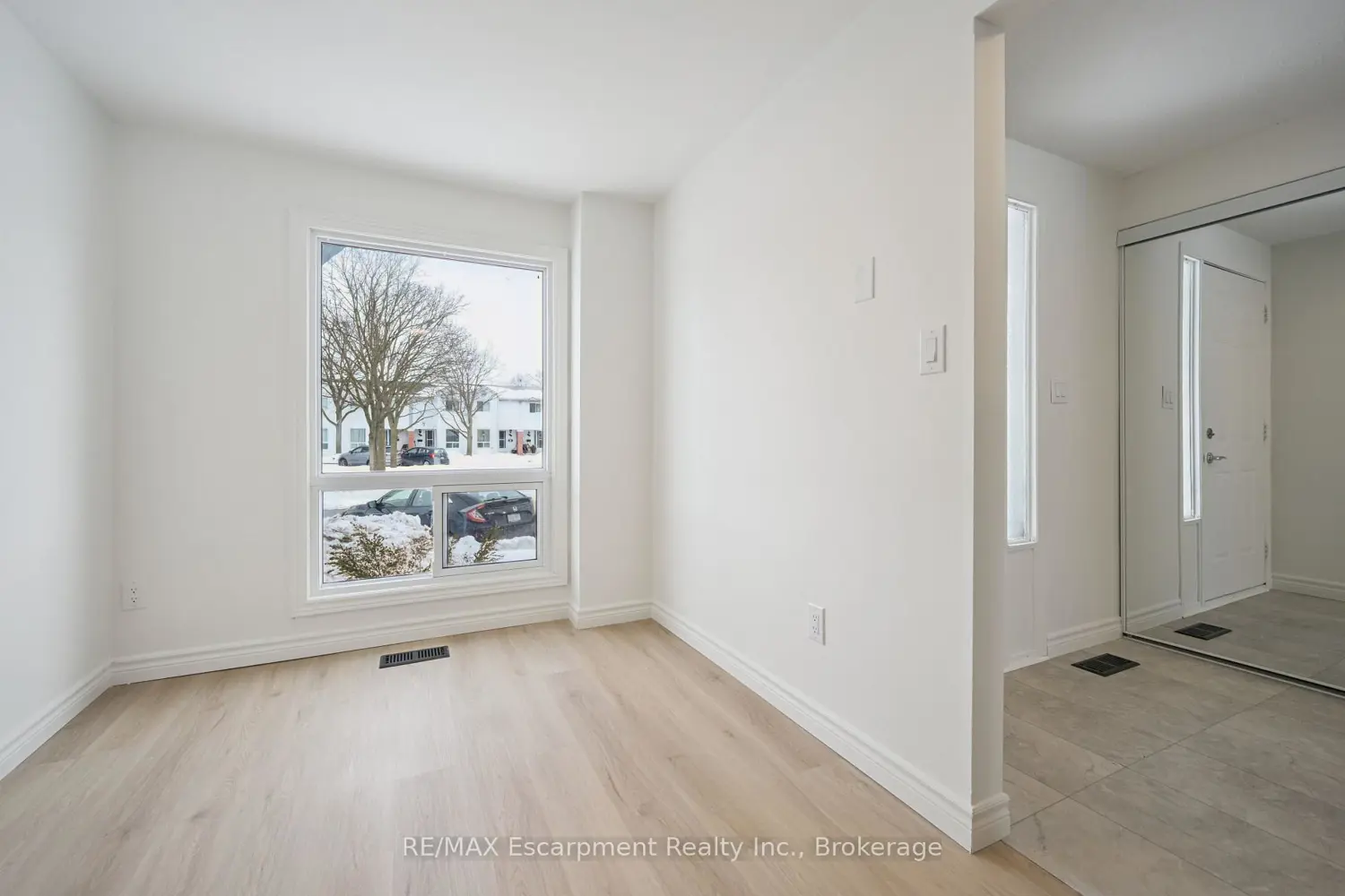 Additional image 4 of 40 Imperial Road 71