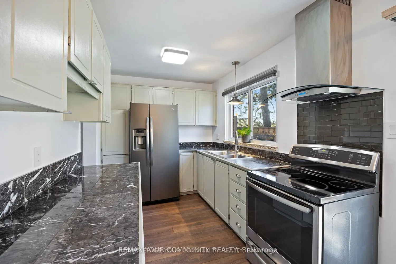 Additional image 8 of 1020 Central Park Drive 39