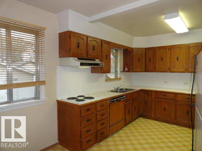 Additional image 5 of 10960 74 Avenue NW, Edmonton, AB, T6G0E6