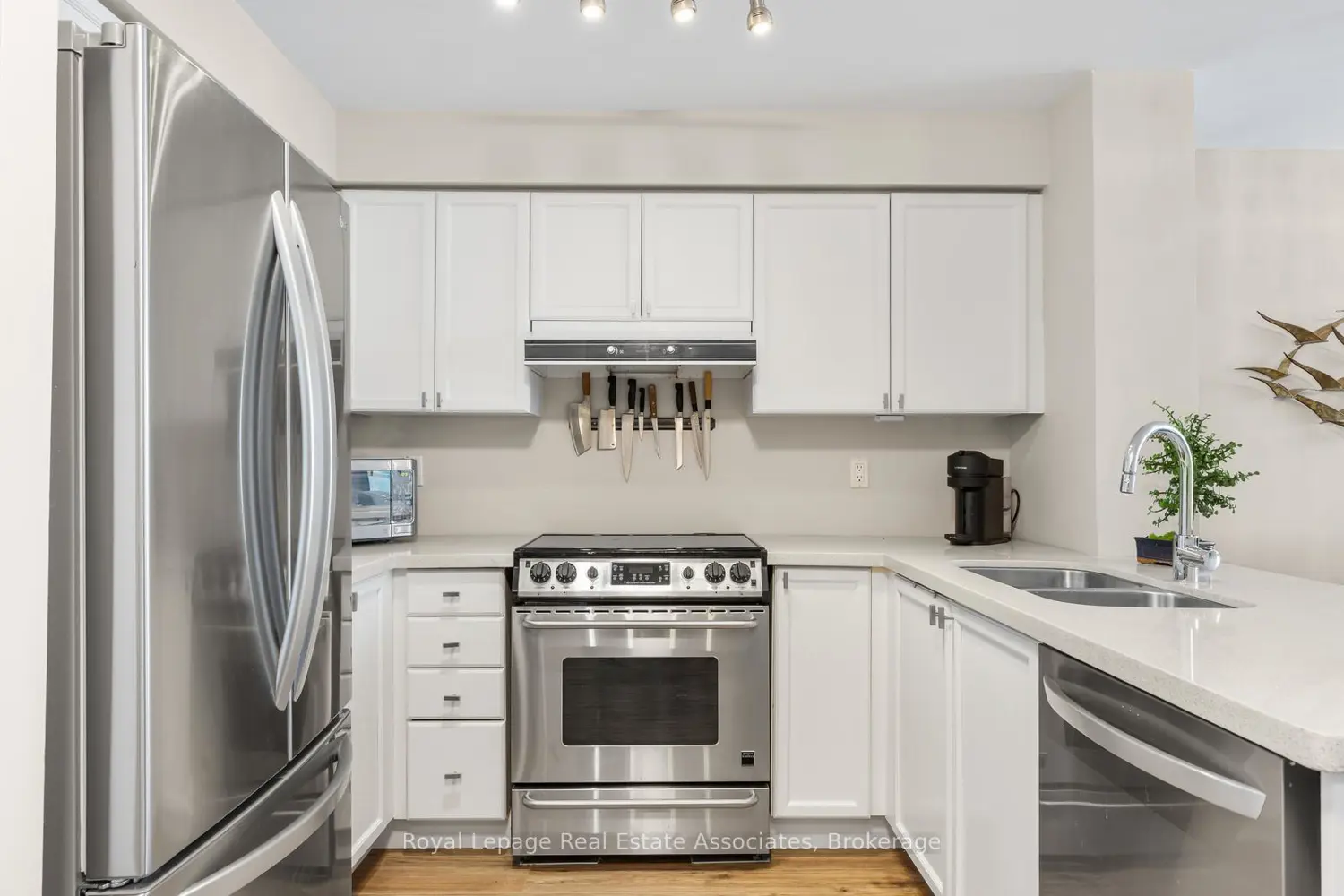 Additional image 6 of 2565 Erin Centre Boulevard Ph7