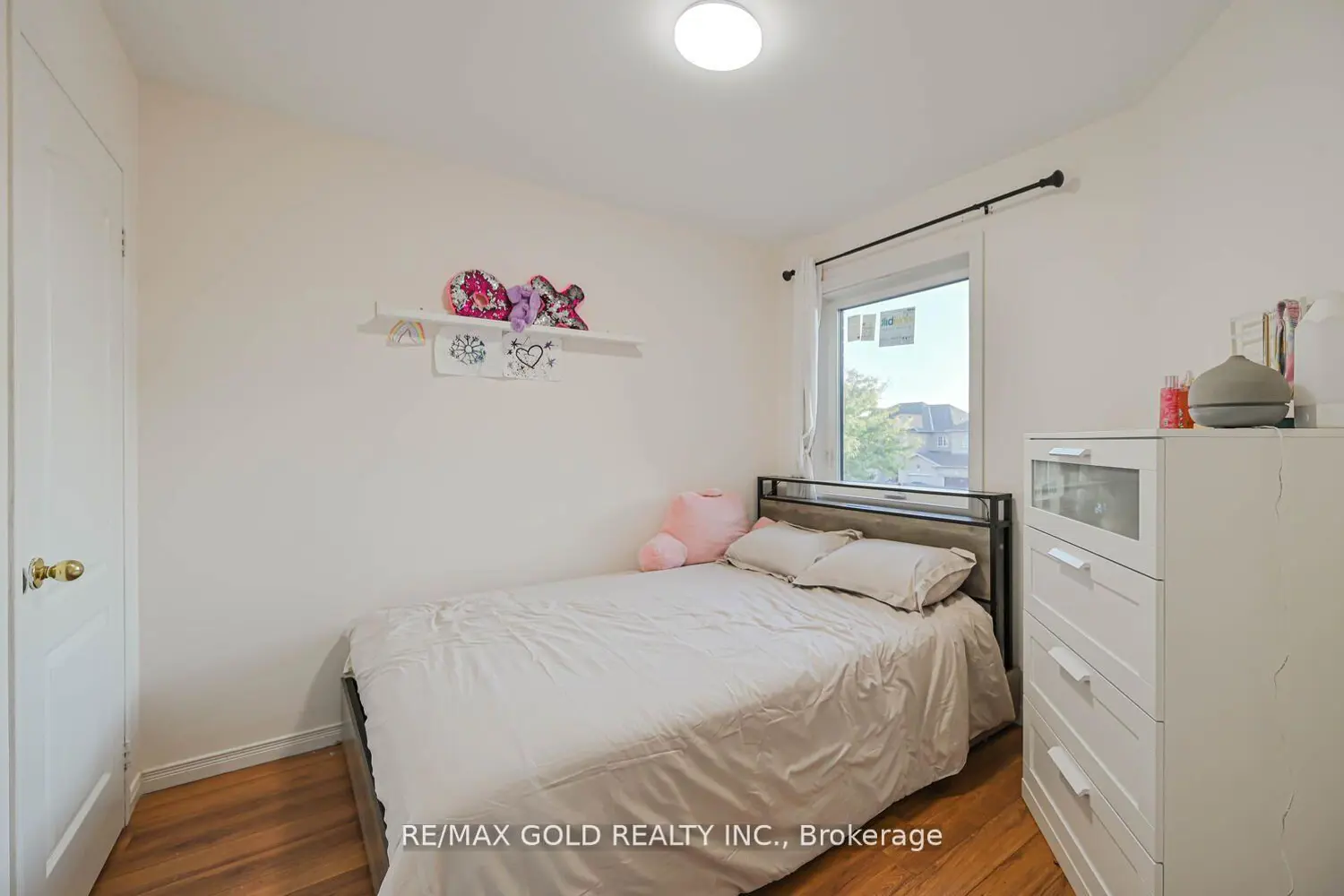 Additional image 11 of 34 Earth Star Trail