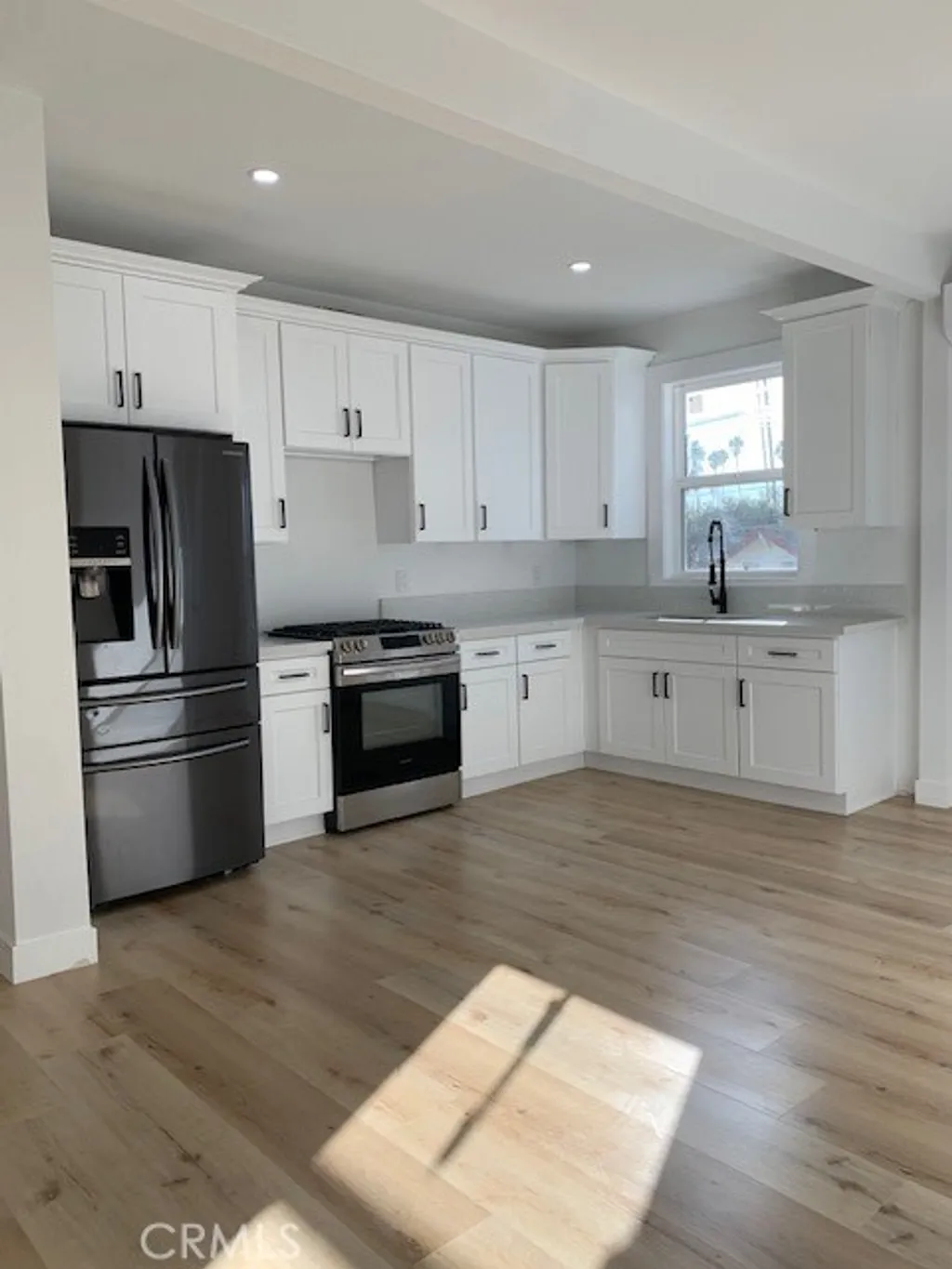 Additional image 3 of 247 N New Hampshire Ave, Los Angeles, CA 90004