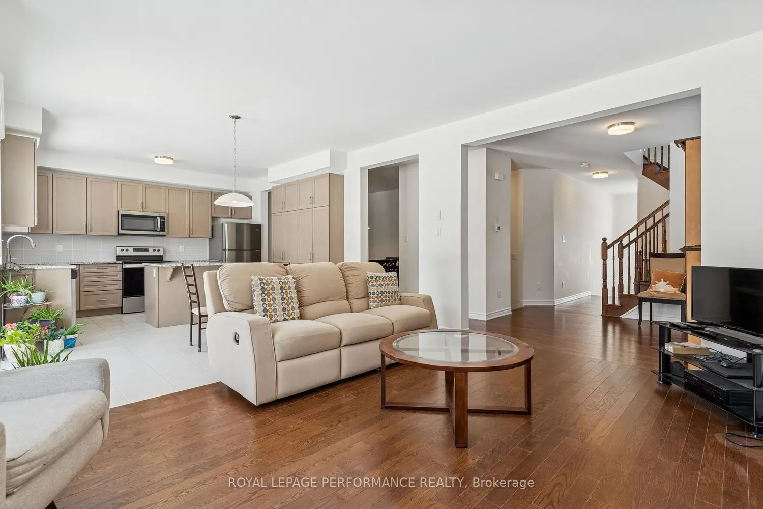 Additional image 6 of 845 Snap Hook Crescent