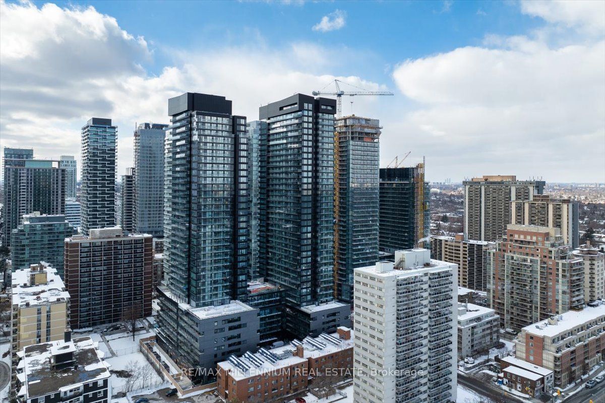 Additional image 2 of 2811-117 Broadway Avenue, Toronto, ON, M4P 1V3