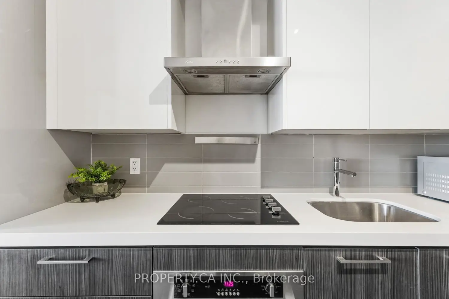 Additional image 8 of 560 King Street 623