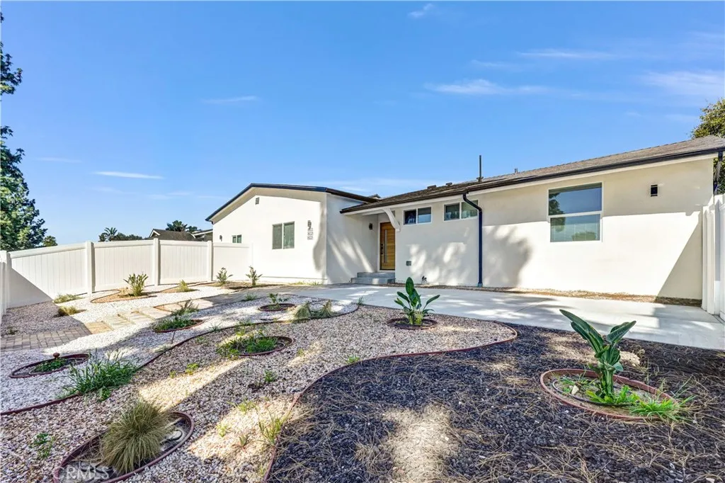 Additional image 3 of 18225 Chatsworth St, Northridge, CA 91326