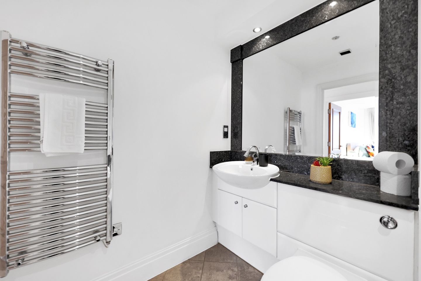 Additional image 26 of 3 Bed Flat, Thames Point, SW6, N1 7GU