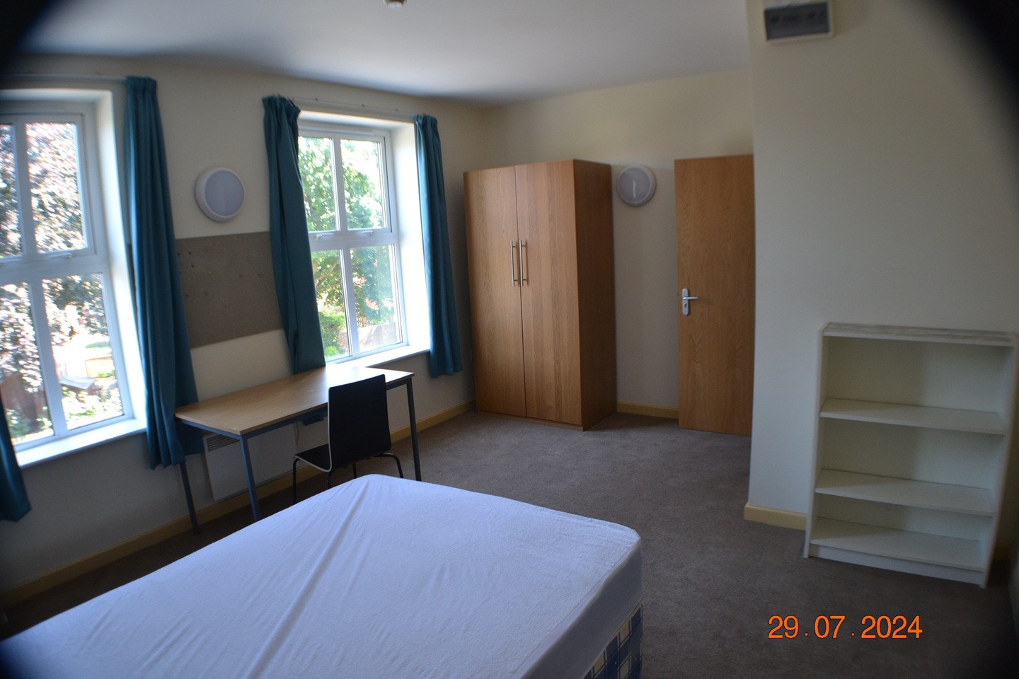 Additional image 5 of 4 Bed Flat, Woodhouse St, LS6, N1 7GU