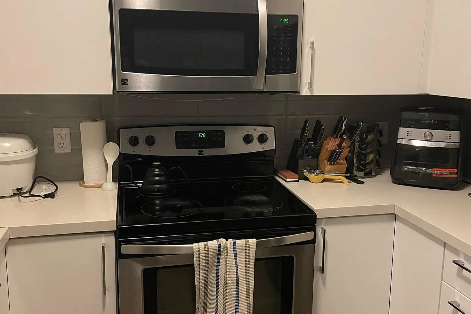 Additional image 6 of 1291 Gordon Street 608