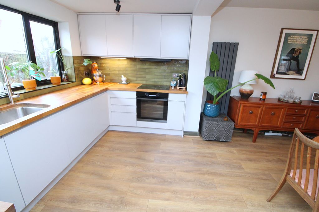 Additional image 16 of 3 bed flat for saleOakwood Road, Rhyl LL18