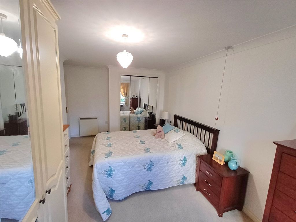 Additional image 7 of 1 bed flat for saleStoneleigh Court, Porthcawl CF36