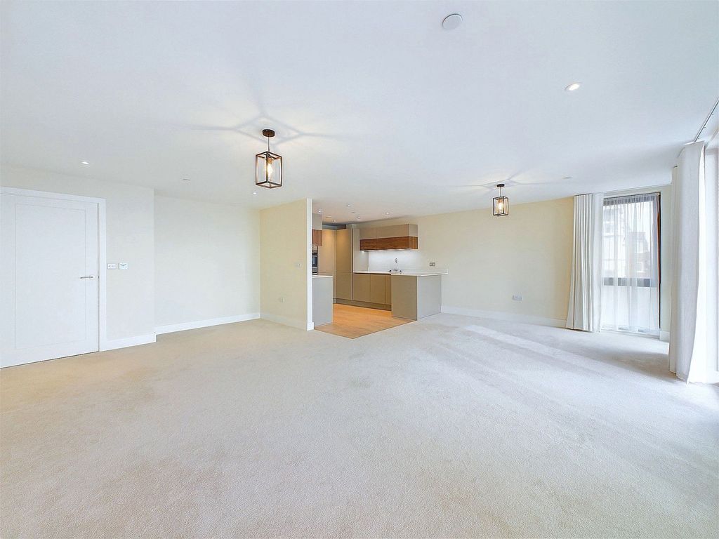 Additional image 4 of 3 bed flat for saleCalista, 26 West Parade, Worthing BN11