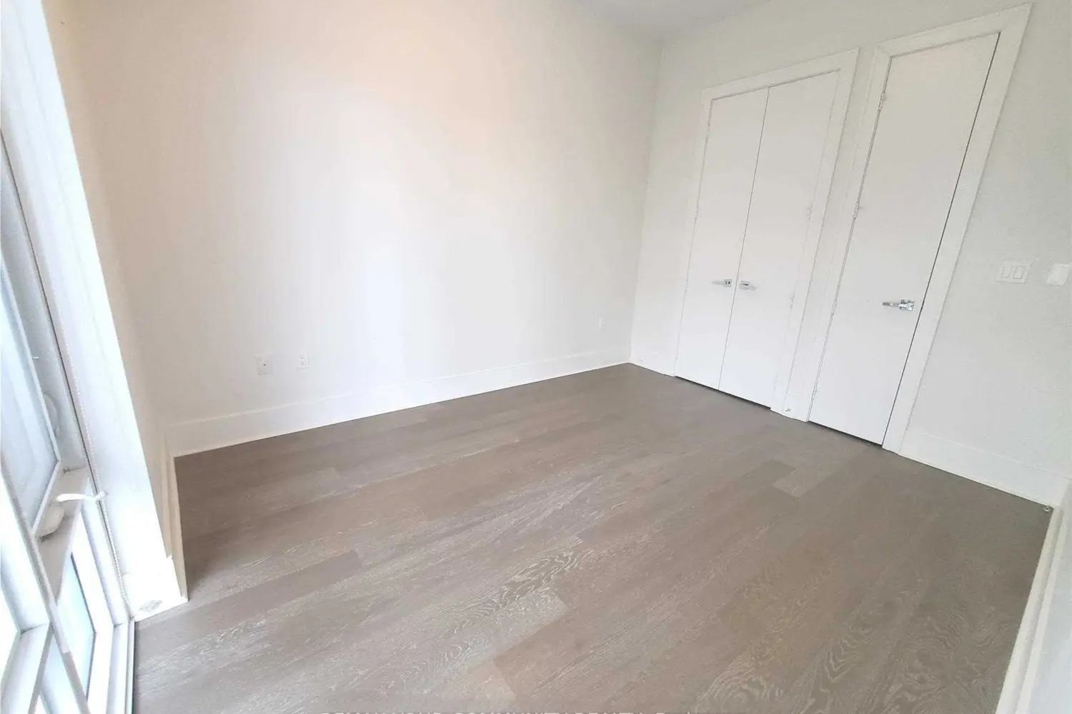 Additional image 12 of 29 Queens Quay 918