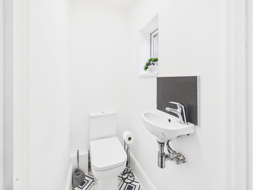 Additional image 9 of 3 bed flat for salePark Avenue, Princes Avenue, Hull HU5