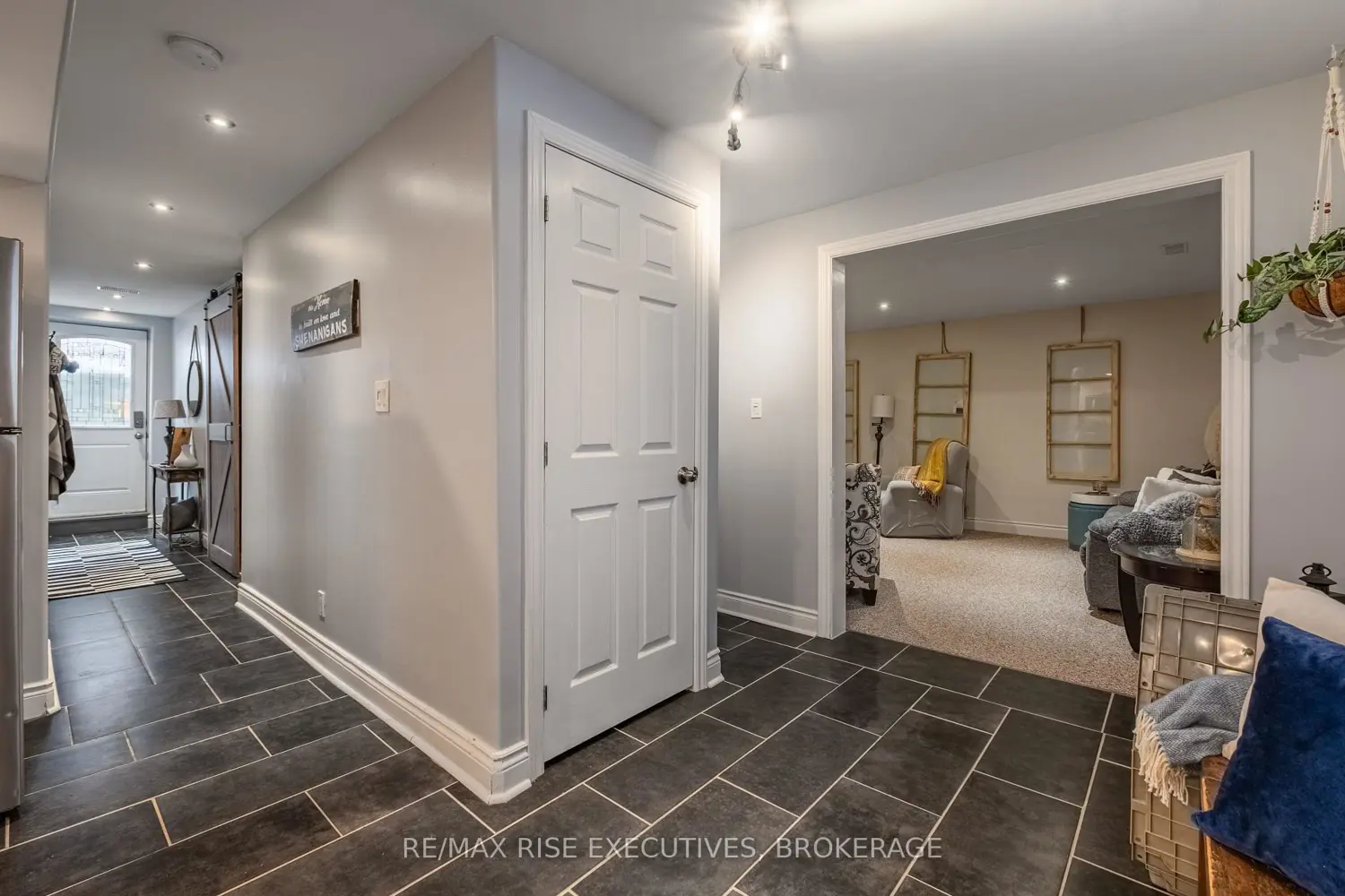 Additional image 7 of 1388 Ottawa Street