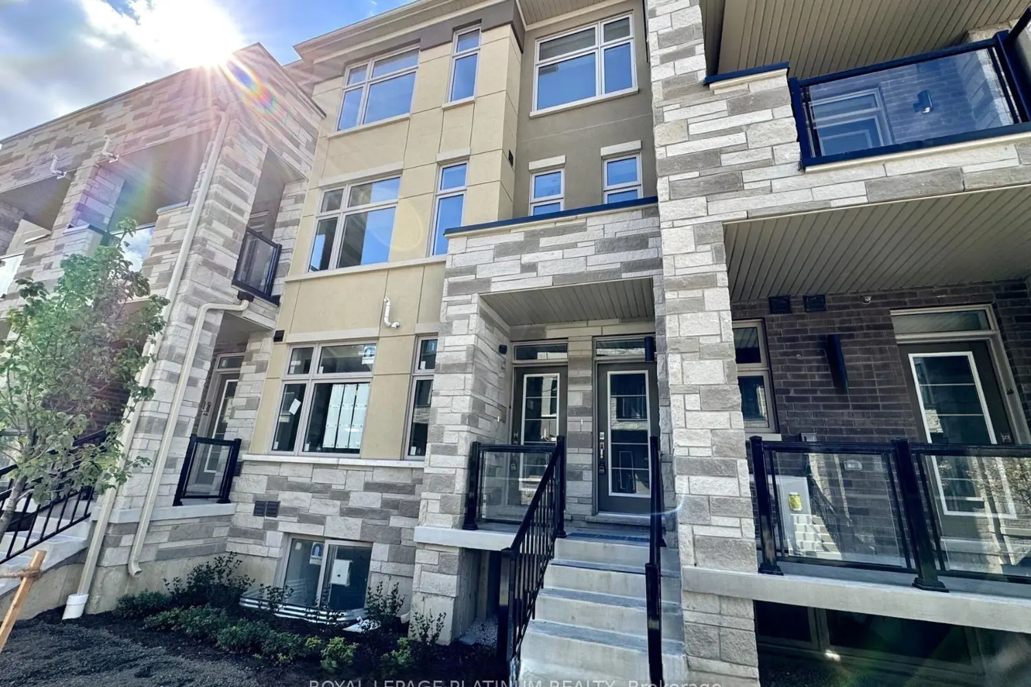 15 Fieldridge Crescent 3