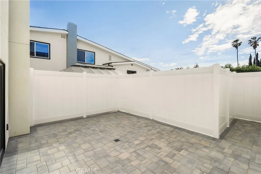 Additional image 11 of 19953 Lassen Street, Chatsworth, CA 91311