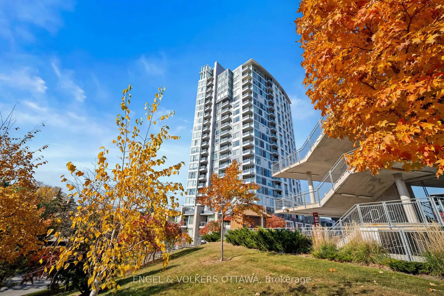 Additional image 20 of 1035 Bank Street 110