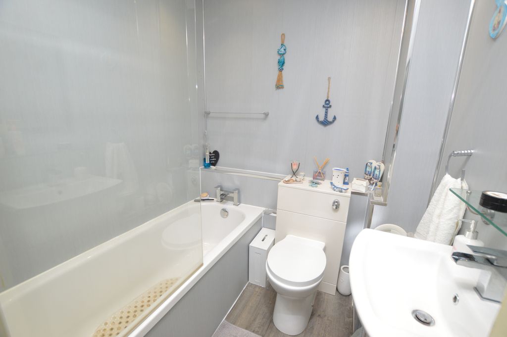 Additional image 5 of 2 bed flat for sale5 Belmont Drive, Rutherglen, Glasgow G73