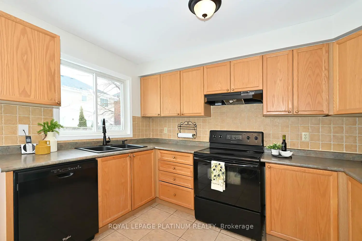 Additional image 4 of 21 Vista Green Crescent, Brampton