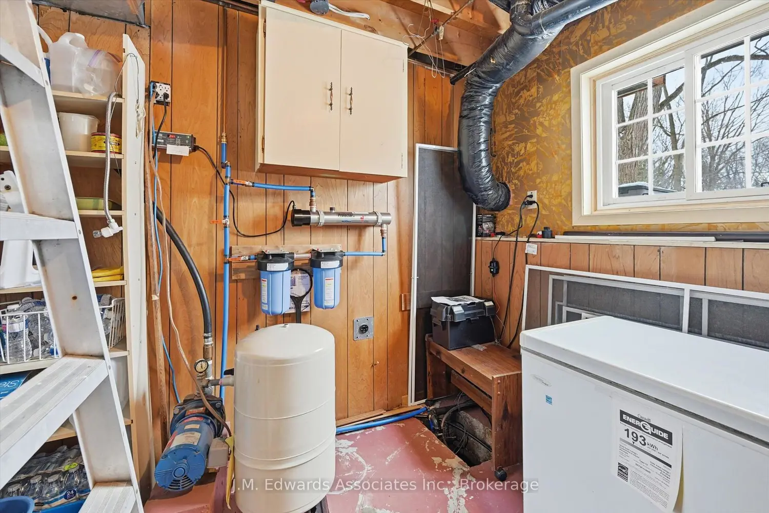 Additional image 9 of 5882 Canborough Road