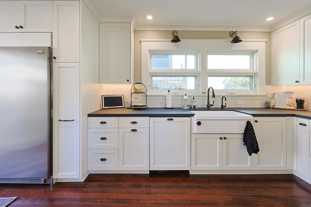 Additional image 42 of 576 E, Coronado, CA 92118