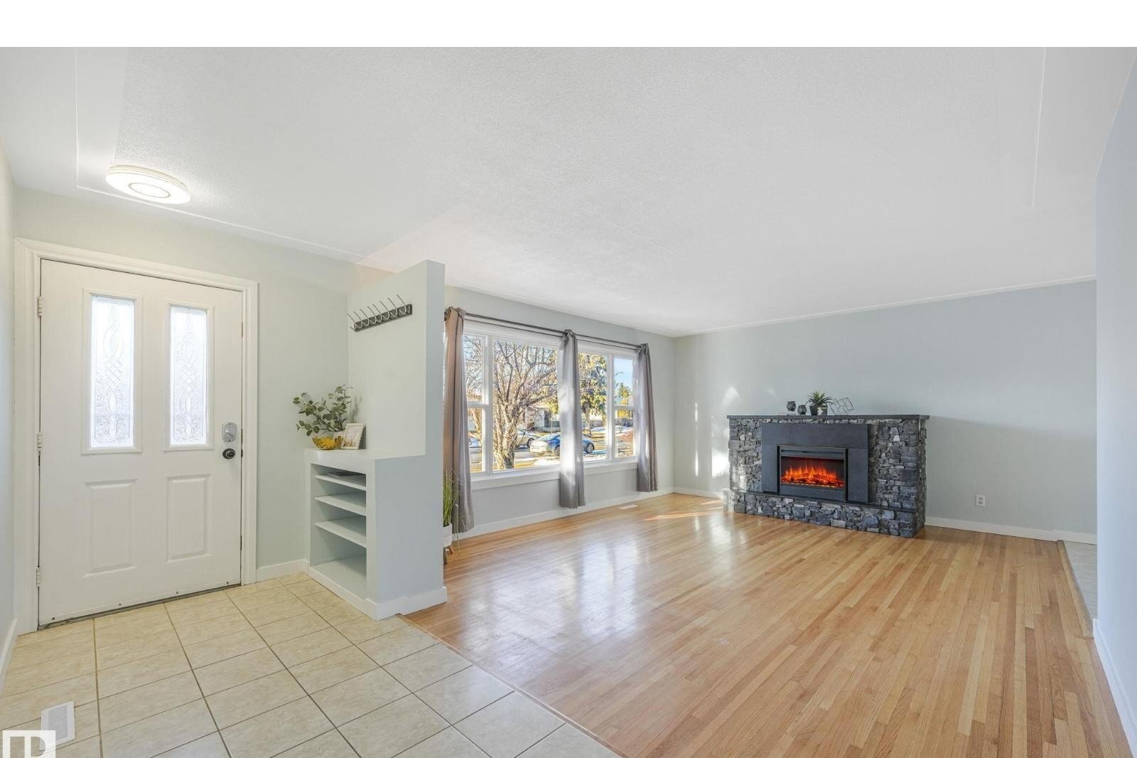 Additional image 8 of 15704 91 Avenue NW, Edmonton, AB, T5R5A1