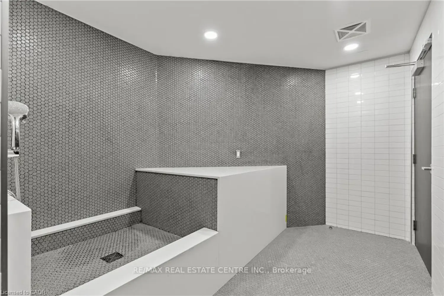 Additional image 10 of 405 Dundas Street 316