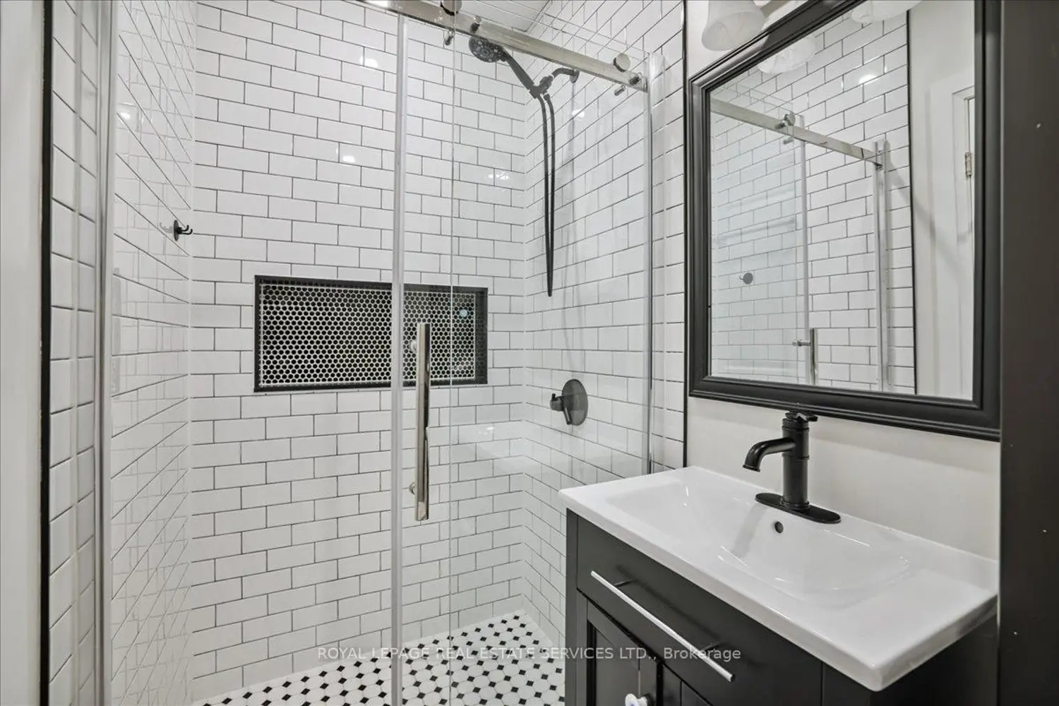 Additional image 8 of 4 Rembe Avenue