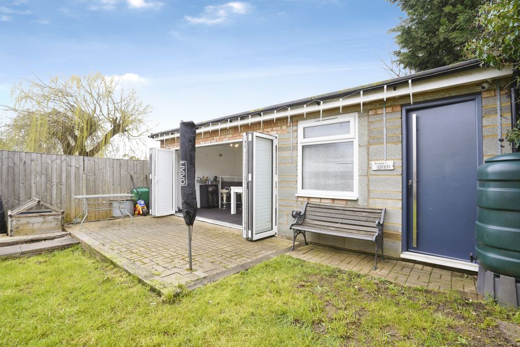 Additional image 16 of 3 bed semi-detached house for saleAshcroft Road, Luton LU2