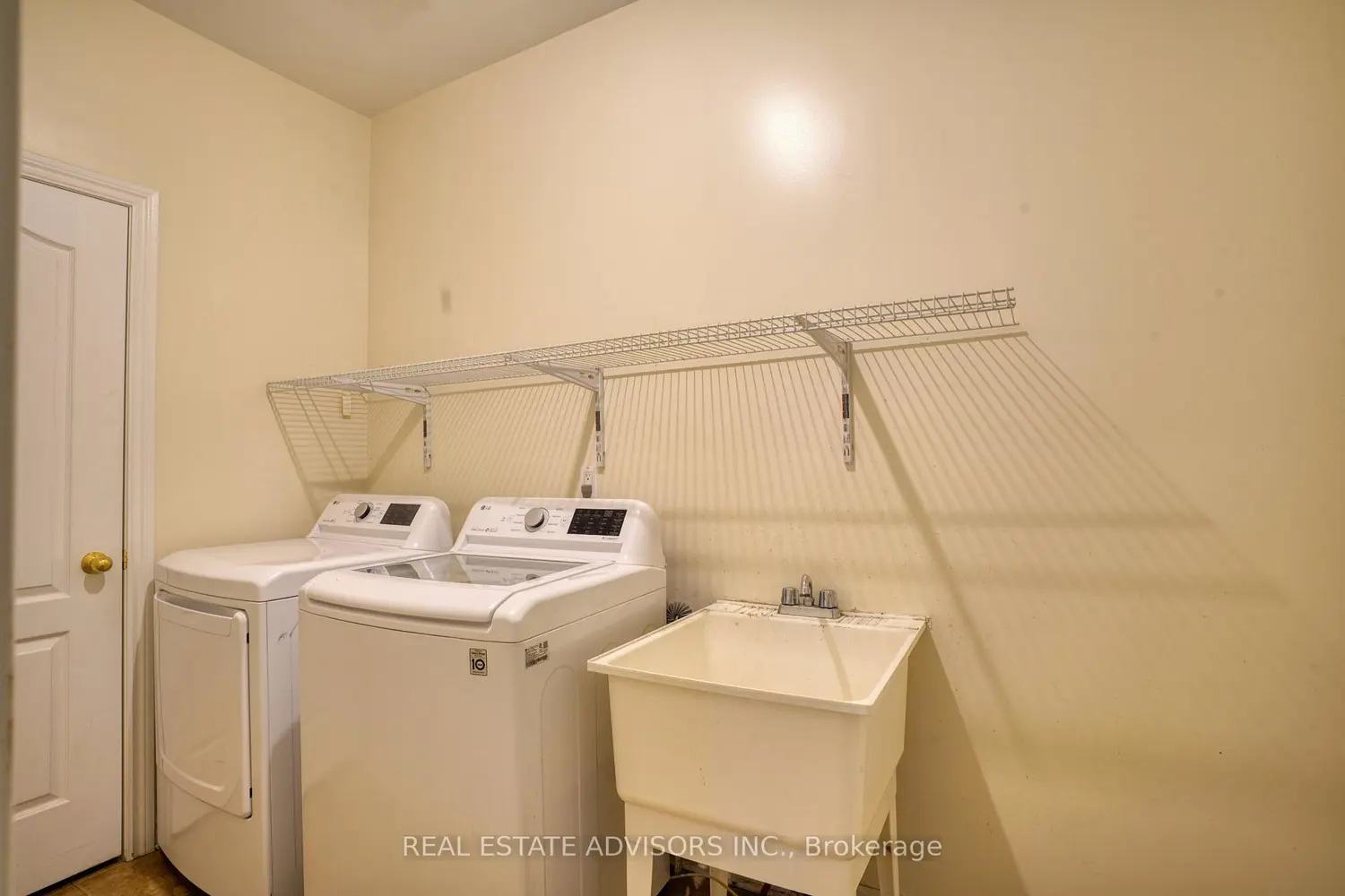 Additional image 15 of 3208 Countess Crescent