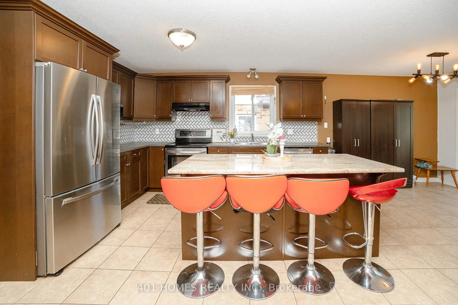 2059 Rollingacres Drive photo 4